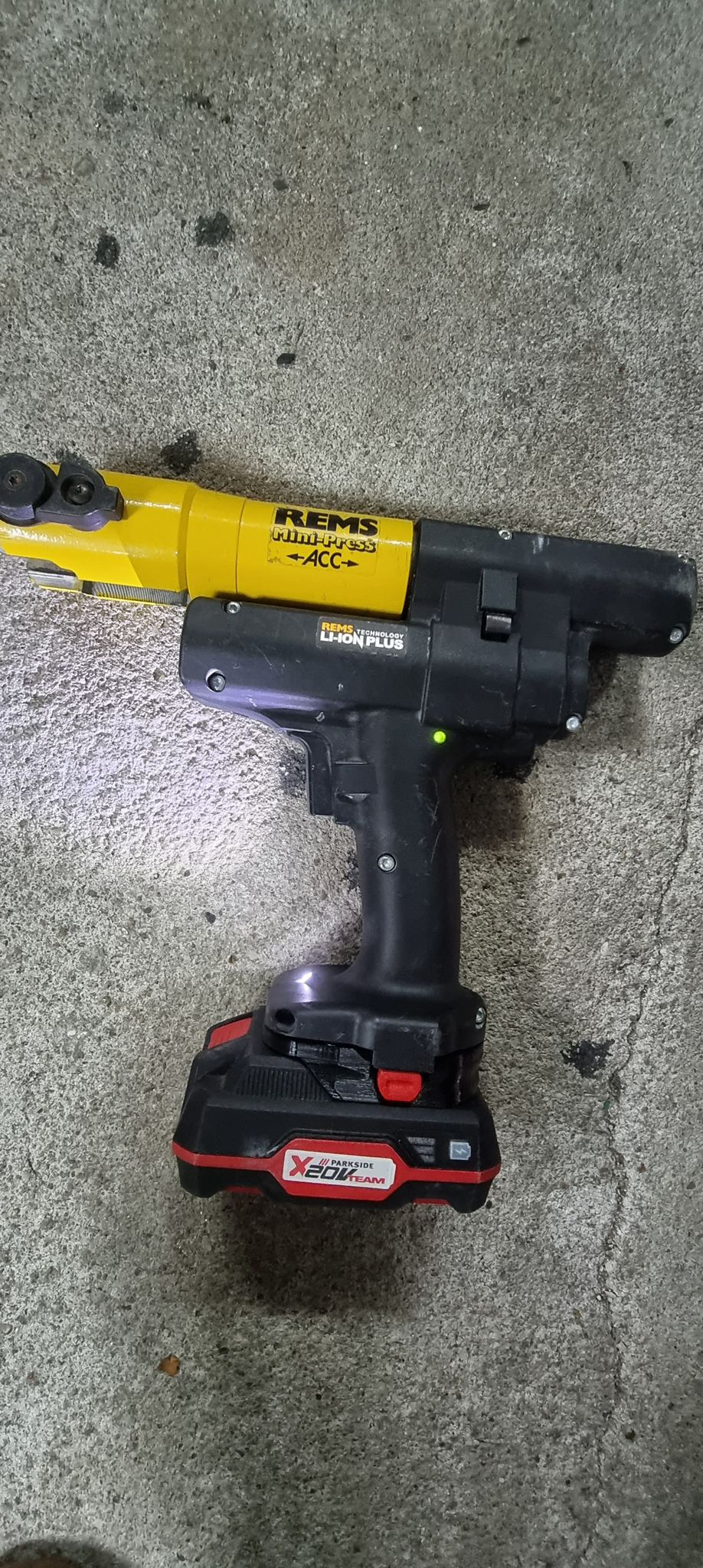 Adaptador Rems 12v o Rems 14 compatible con Baterías 18v-20v - Miartesaniaen3D