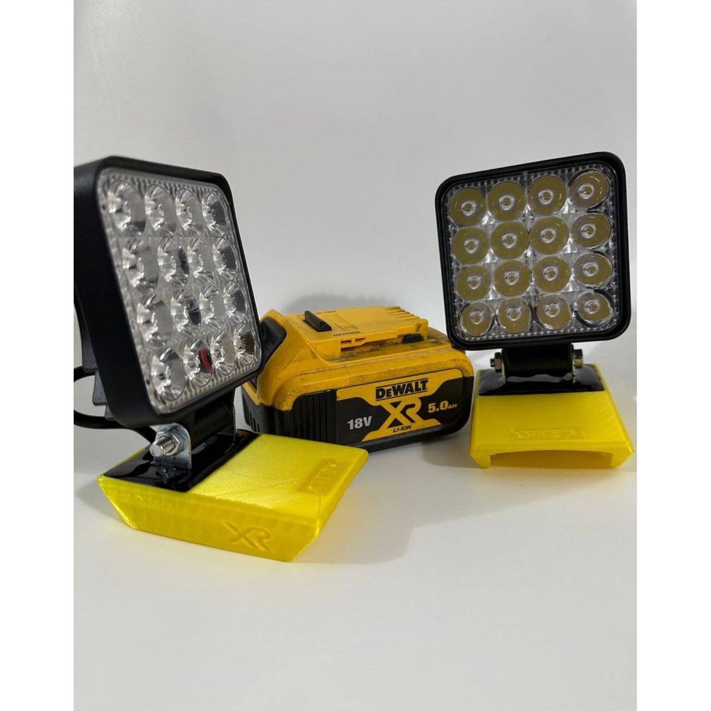 Foco de trabajo led compatible con batería Dewalt XR18 - Miartesaniaen3D