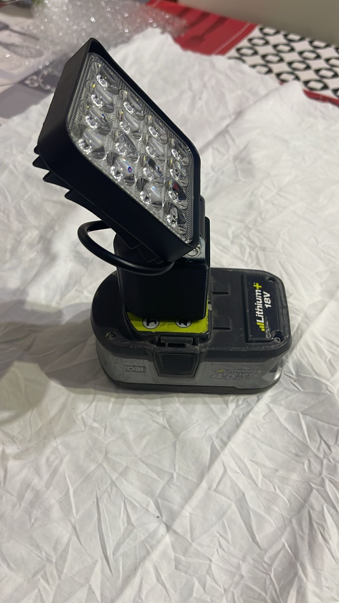 Foco de trabajo led  compatible con batería Ryobi One+ 18v - Miartesaniaen3D