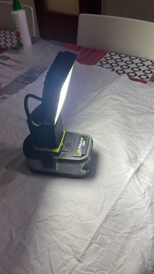Foco de trabajo led  compatible con batería Ryobi One+ 18v - Miartesaniaen3D