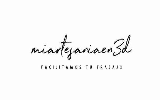 Logo MiArtesaniaen3D con texto facilitamos tu trabajo en fondo blanco, tienda de focos LED y accesorios 3D.